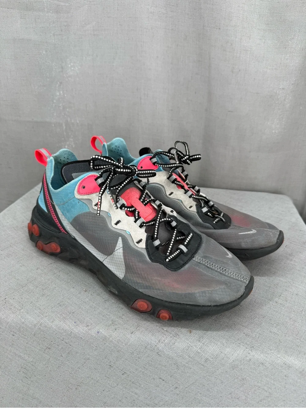 Nike React Element 87 Solar Red Blue Chill Mens 10 Grey Sneakers